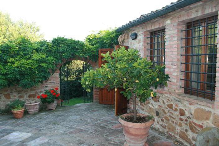 فيلا Podere Gli Oppi Toscana Petroio المظهر الخارجي الصورة